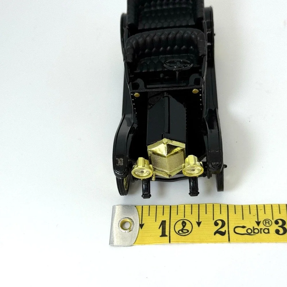 Vintage 1911 Chevy Classic Six Diecast Car Black Gold Trim Touring Convertible M